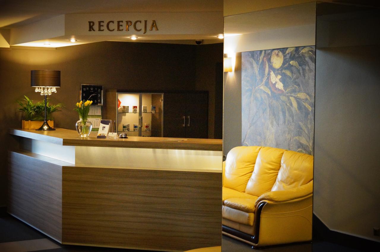 Inter Hotel Остроленка Экстерьер фото
